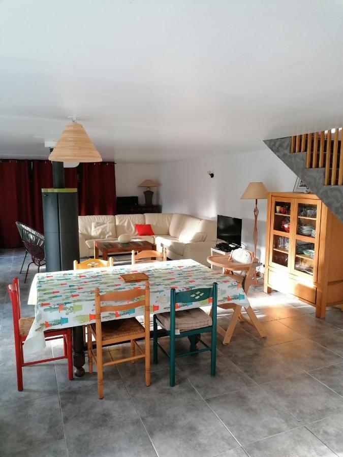 Maison Renovee En Pierres Sejour Spacieux Avec Jardin Et Terrasse Amenagee Pres Omaha Beach & Bayeux A 5Mn De La Mer Tous Commerces Commes Exterior photo