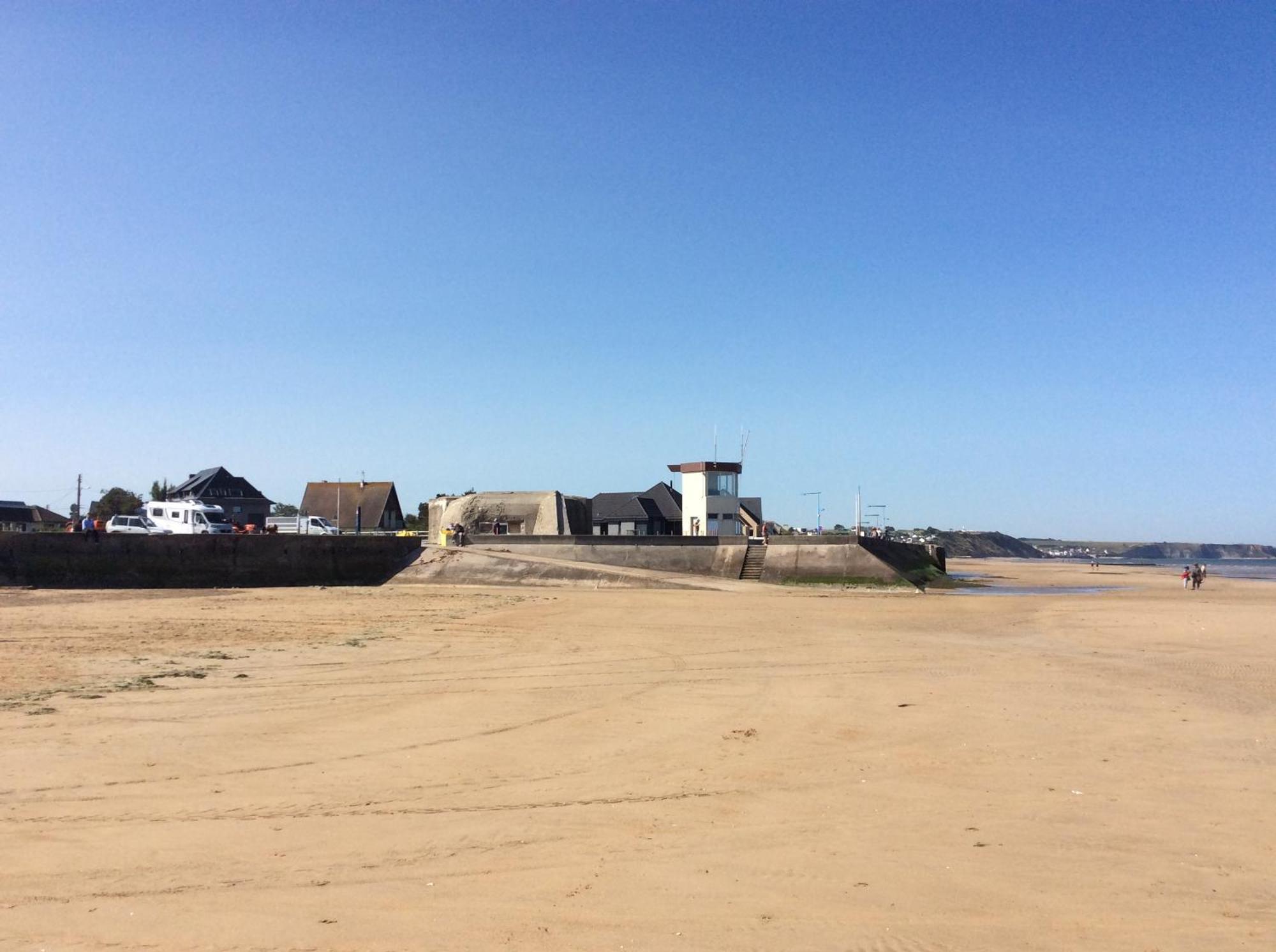 Maison Renovee En Pierres Sejour Spacieux Avec Jardin Et Terrasse Amenagee Pres Omaha Beach & Bayeux A 5Mn De La Mer Tous Commerces Commes Exterior photo